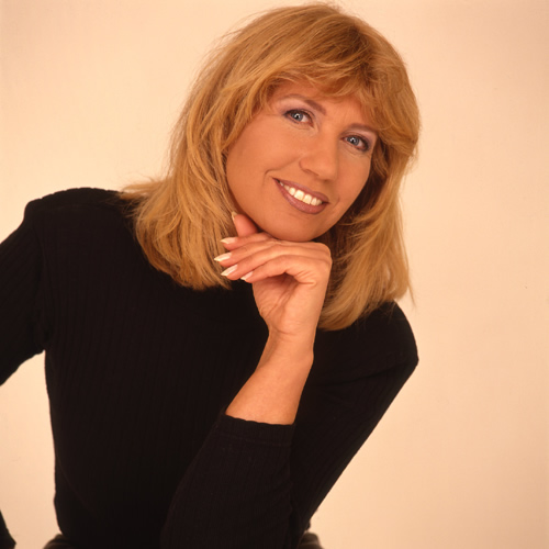 Maggie MacNeal